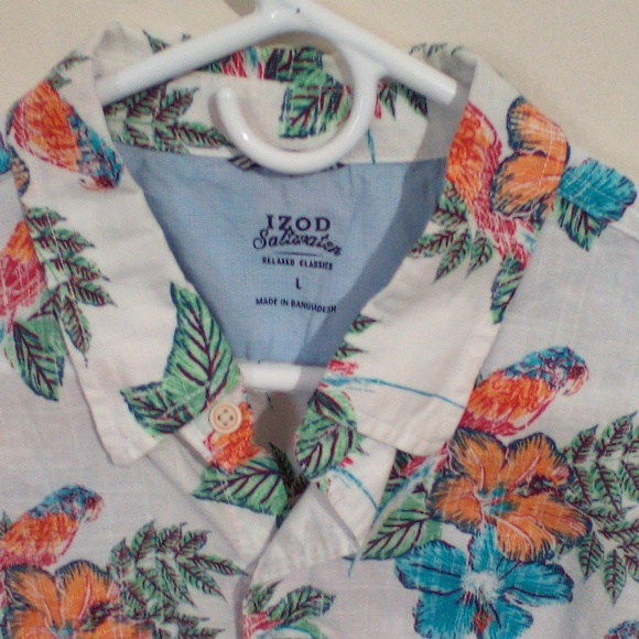 Men's Short Sleeve Button Down Shirt - Picture 2 of 4